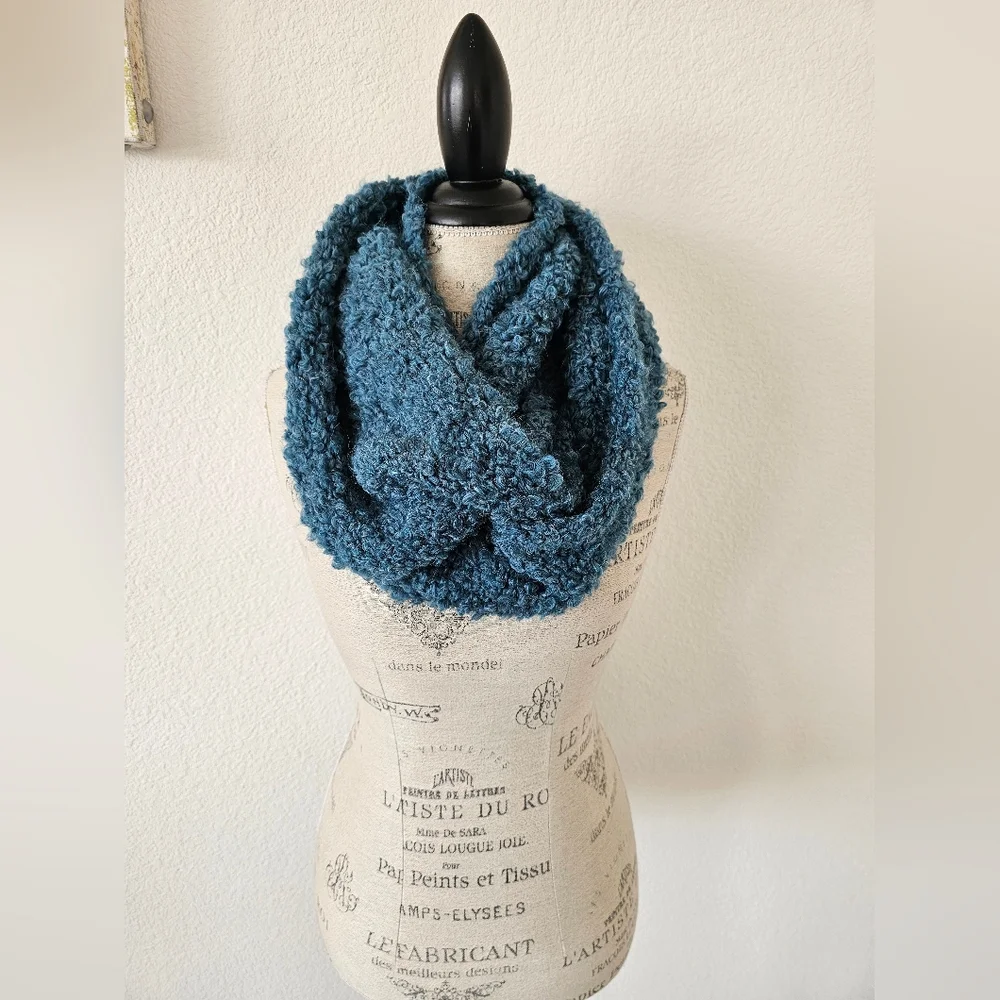 Made in Italy Teal Boucle Infinity Scarf | Chunky Knit Wool Blend Snood